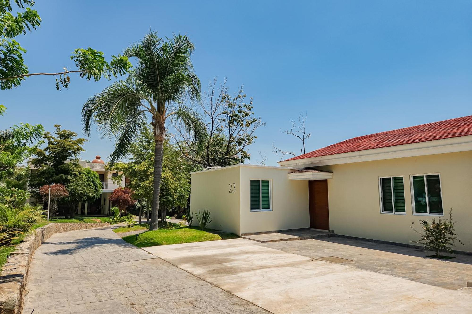 Memora Hotel & Villas Чапала Экстерьер фото