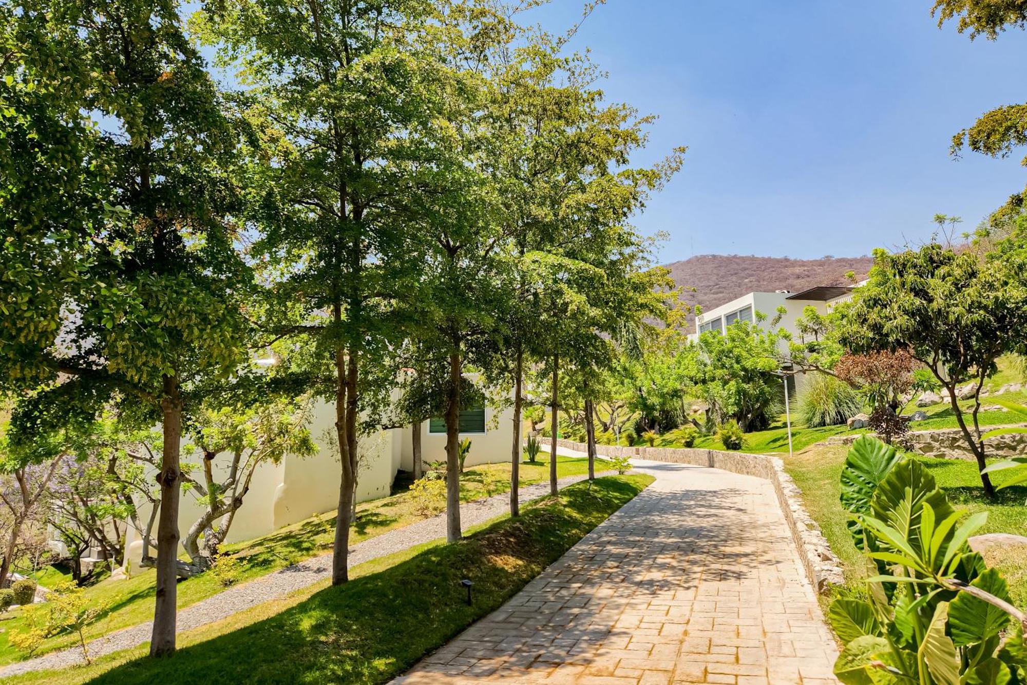 Memora Hotel & Villas Чапала Экстерьер фото