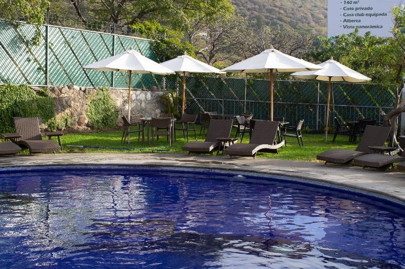 Memora Hotel & Villas Чапала Экстерьер фото