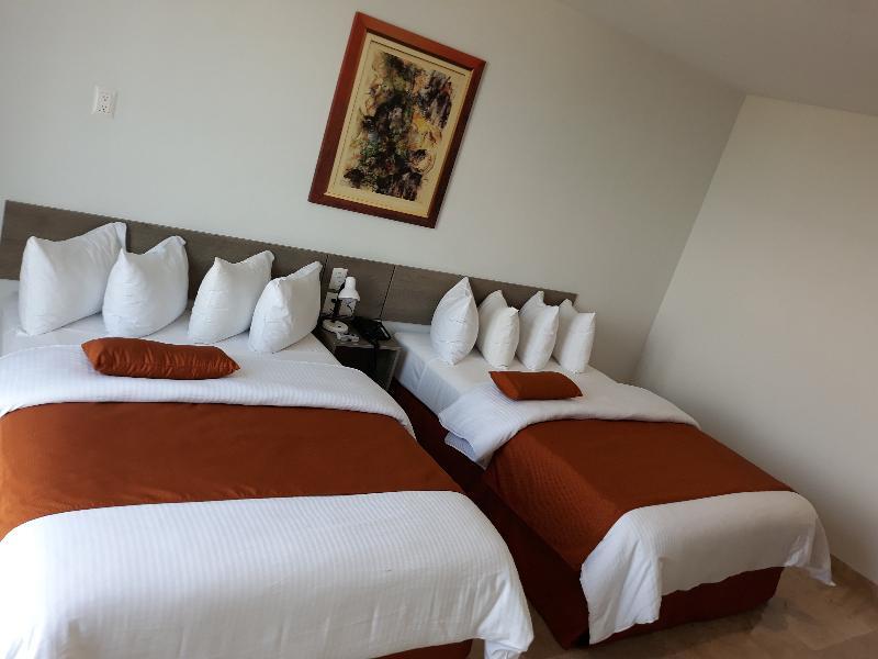 Memora Hotel & Villas Чапала Экстерьер фото